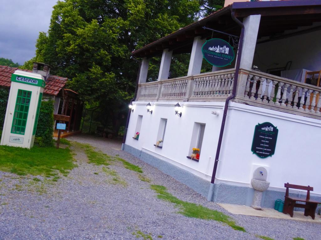 La Celestina Bed & Breakfast Piana Crixia Екстериор снимка
